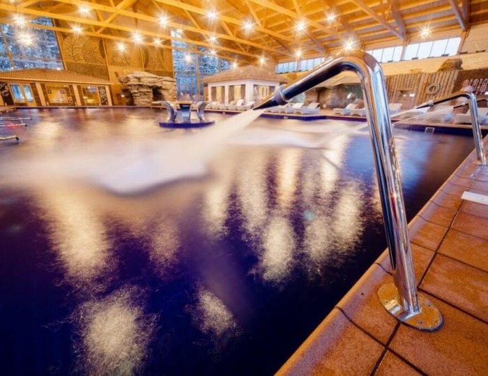 Бассейн с массажными установками - Отель Солнечный Park Hotel SPA Подмосковье